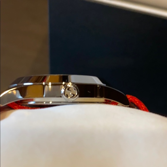 ⭐️NWT⭐️GUCCI G-Timeless Unisex Watch - Picture 5 of 16